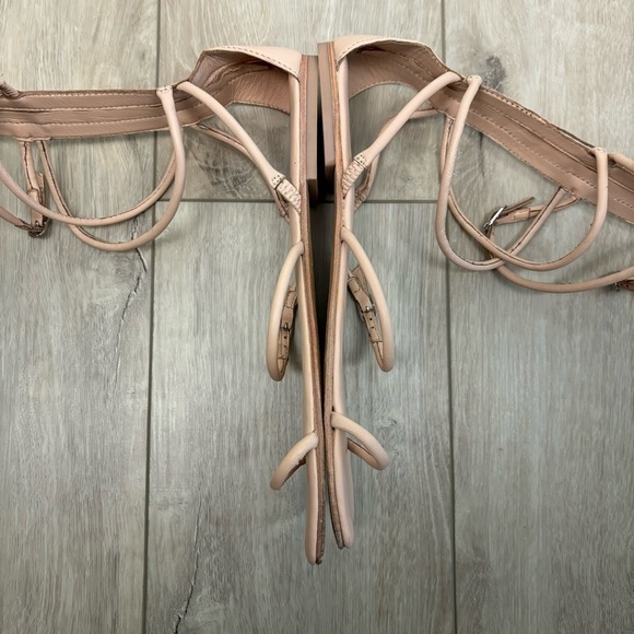 Jeffrey Campbell Gladia Sandal in Natural Size 10 - Picture 5 of 10